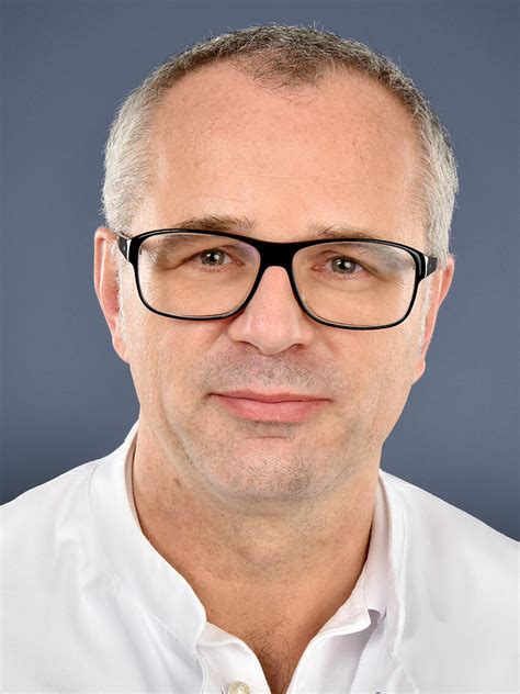 Dr. med. Ralf.